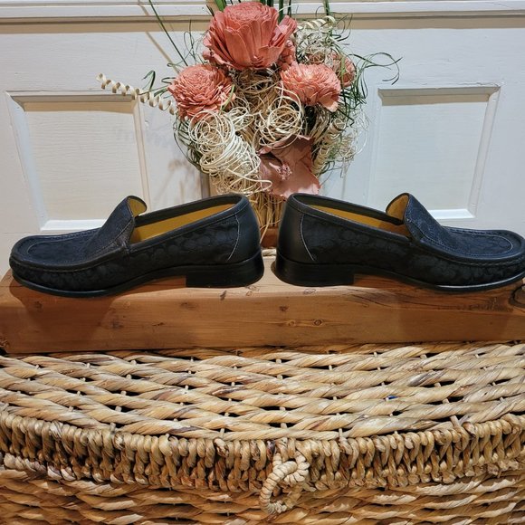Vintage Coach Vance Signature Loafers - Picture 4 of 9